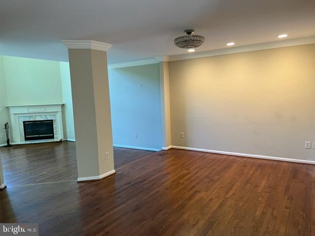 Foto del edificio - 10958 Bloomingdale Dr