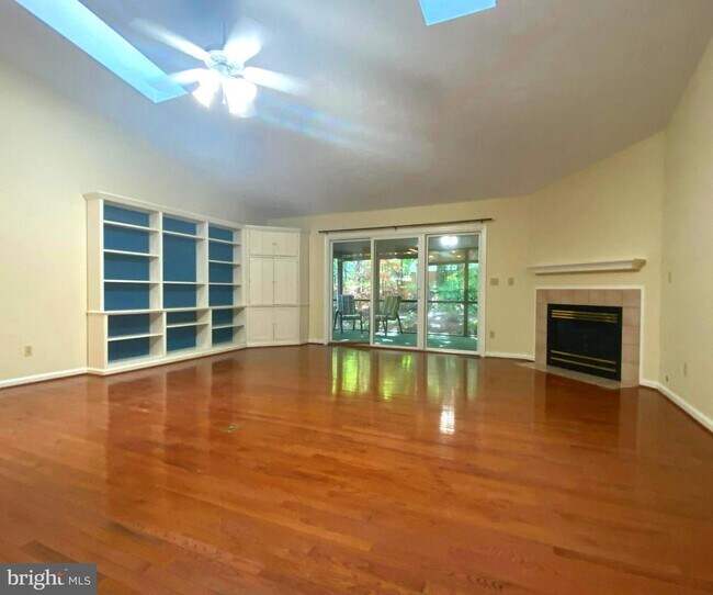 Foto del edificio - 100 Monticello Cir