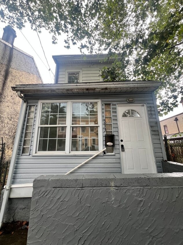 Primary Photo - Great fully renewed property