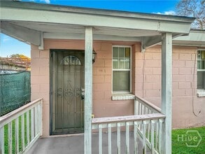 Building Photo - 512 W 32nd St