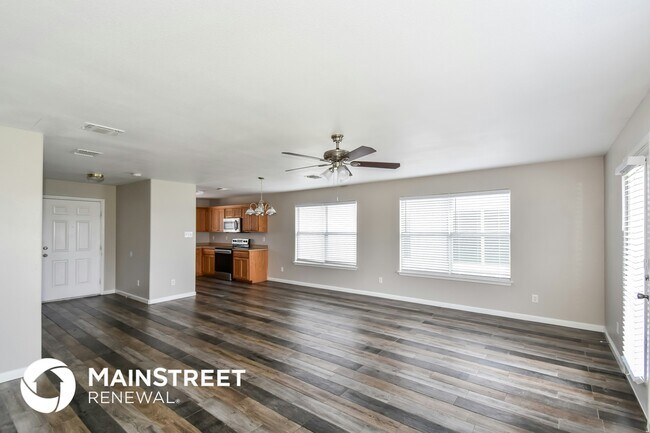 Foto del edificio - 10 4th St W