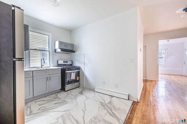 Foto del edificio - 1254 Pembroke St