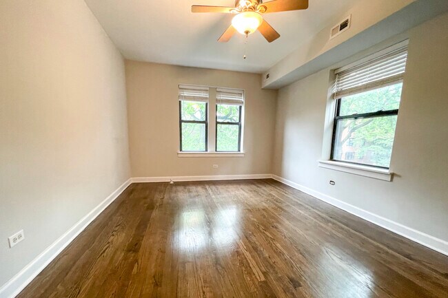 Foto del edificio - 6736 N Glenwood Ave