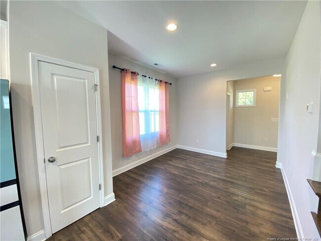 Foto del edificio - 5944 Rosser Pittman Rd