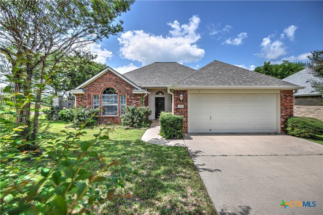 Foto principal - 2603 Blue Meadow Dr