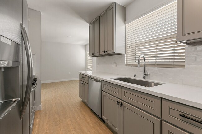 Foto del edificio - 1207 S Burnside Ave