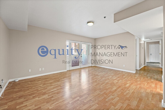 Building Photo - 537 S 900 E