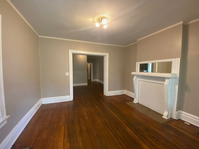 Foto del edificio - 323 E 18th Ave