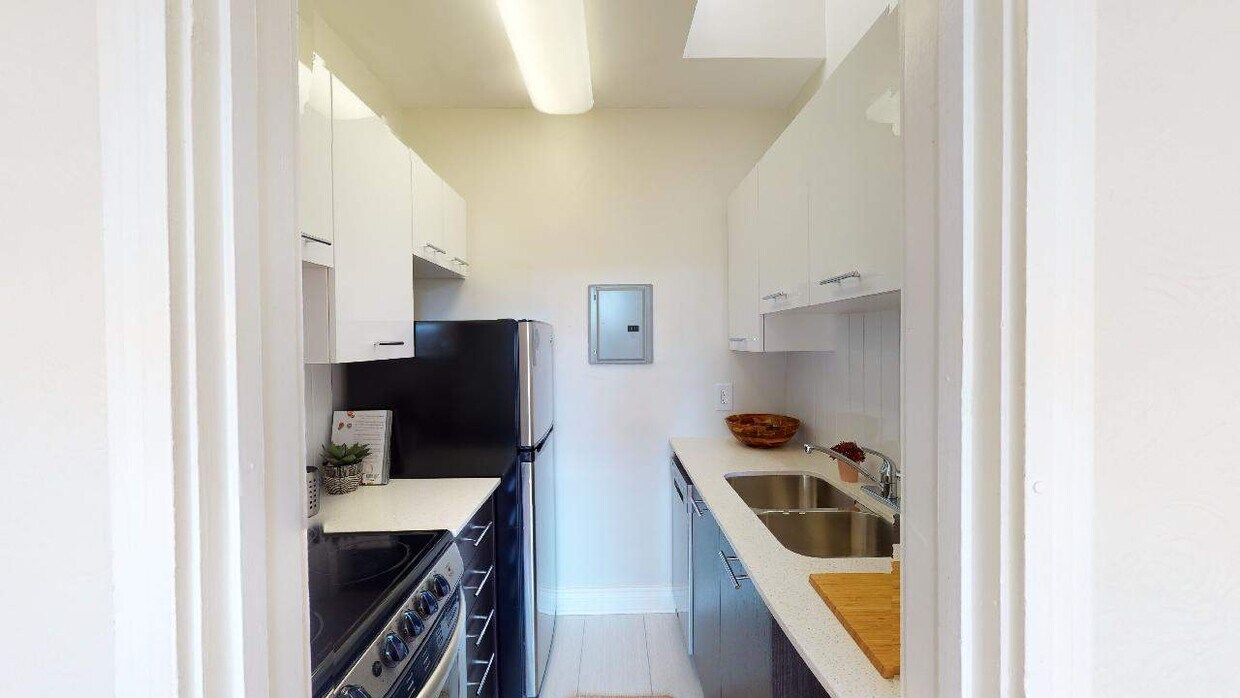 335 Metcalfe Apartments 335 Metcalfe St Ottawa, ON