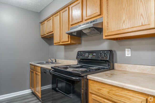 2BR, 1BA - 880SF - Kitchen - Stonecreek Apartments