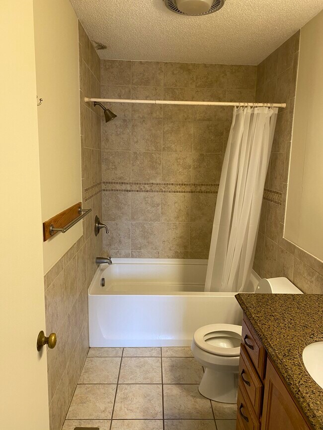 bathroom - 101 S Shafer St