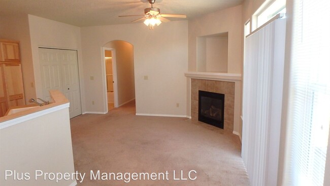 Building Photo - 1025 NE Rambling Ln