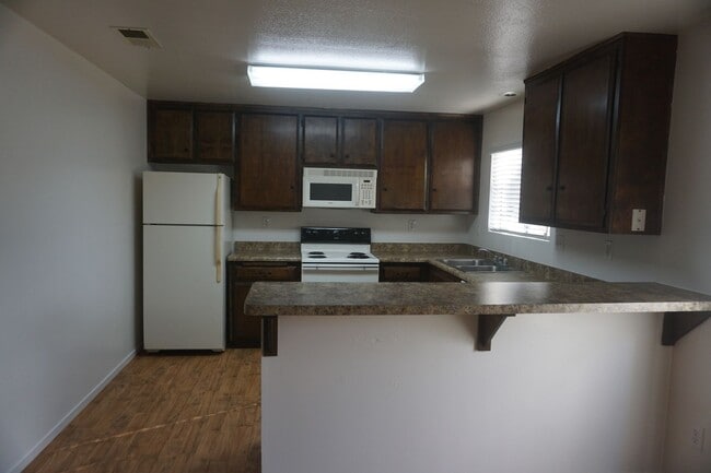 Building Photo - 4508 Maybrook Ave