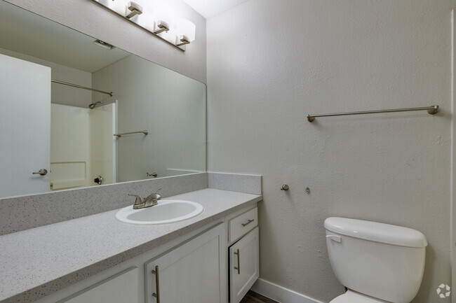 1 BR, 1 BA - 657 PIES2 - Villa Del Rio Apartments