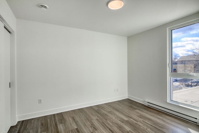 Photo du bâtiment - 9675 Av. Papineau