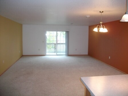 Building Photo - Rose Marie Condos