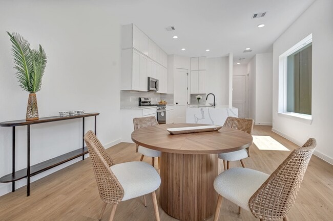 Foto del edificio - 6809 Conley St