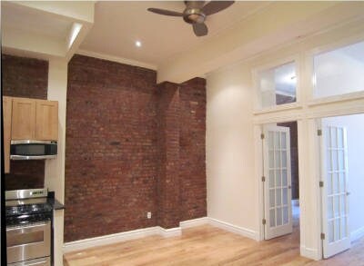 Foto principal - 138 E 16th St