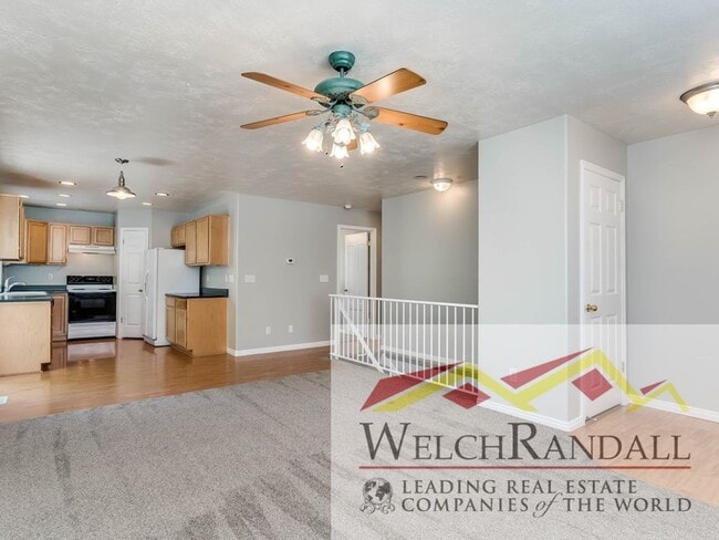 Building Photo - 4 bedroom 2 bathroom Available in Ogden