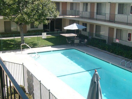 Foto del edificio - 14111 Cordary Ave