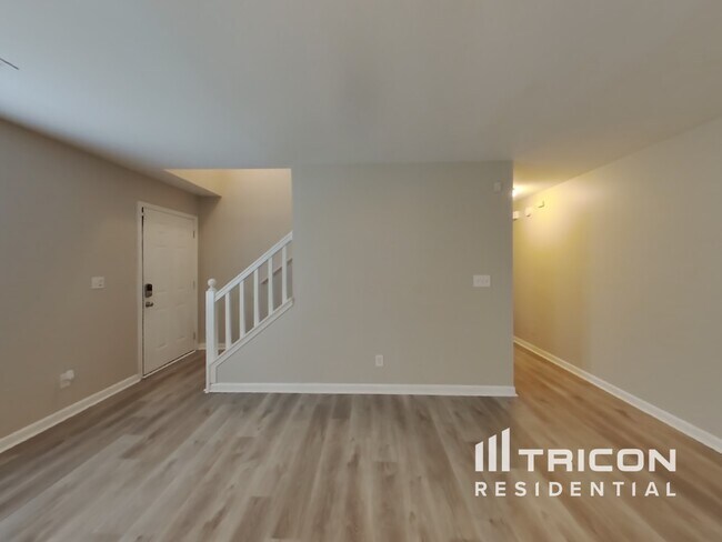Foto del edificio - 832 Stonebridge Park Cir
