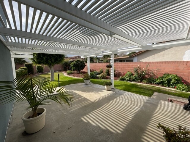 Foto del edificio - 9960 Sage Cir