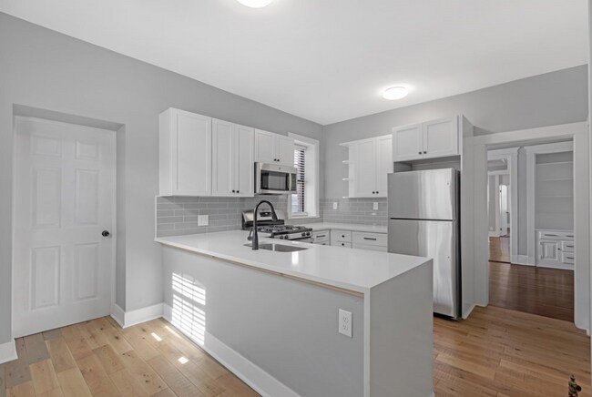 Foto del edificio - 51 Glenville Ave