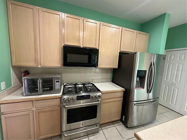 Foto del edificio - 2569 Aster Cove Ln