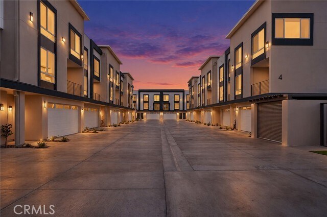Foto del edificio - 9613 Juniper Ave