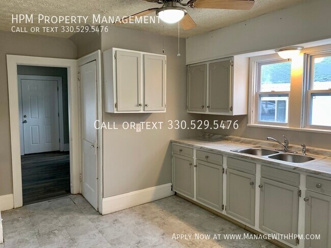 Foto del edificio - LAND CONTRACT ONLY