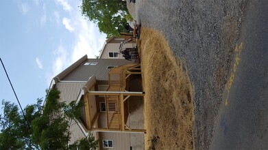 Building Photo - 255 Hazel Mill Rd