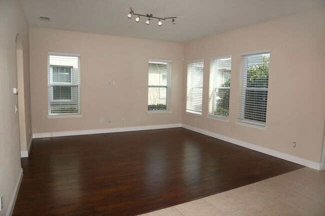 Building Photo - 4/3.5 in Lake Nona with 3 car garage