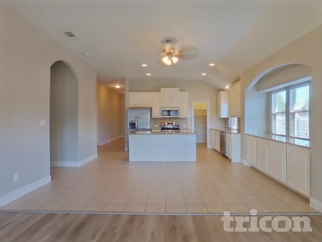 Foto del edificio - 1301 Hearthstone Dr