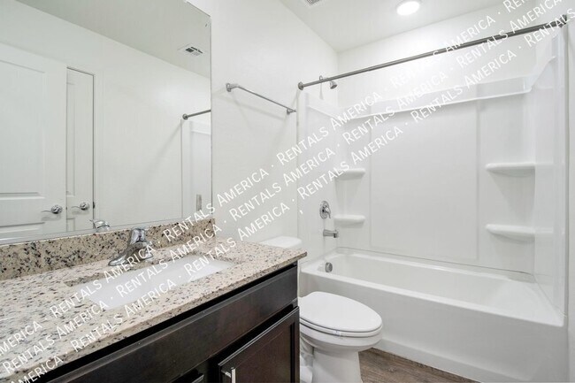 Foto del edificio - 1560 E Demain Dr