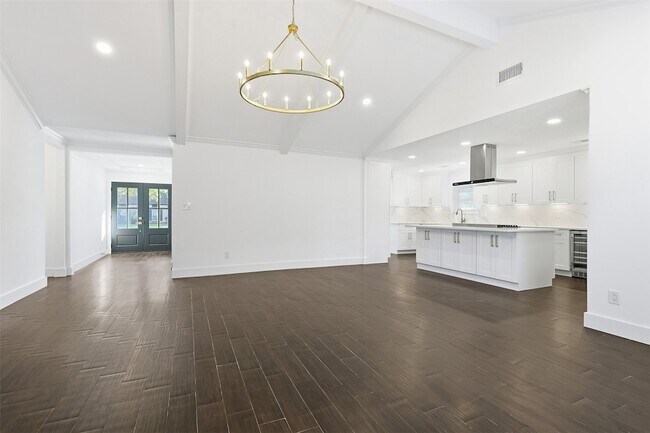 Building Photo - 2410 Del Norte St