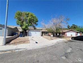 Building Photo - 3755 Chutney St