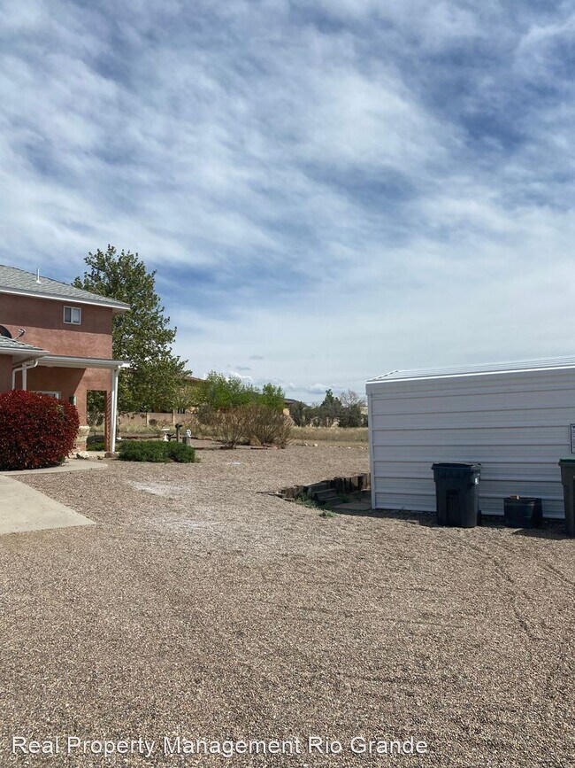 Foto del edificio - 3 br, 3 bath House - 10550 Signal Ave NE