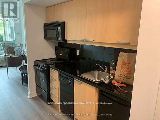 Building Photo - 19 Avondale Ave