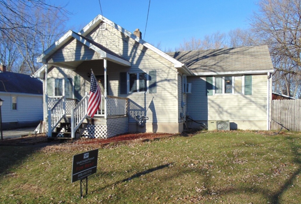 464 Morris Ave, Ashwaubenon, WI 54304 House Rental in Ashwaubenon, WI