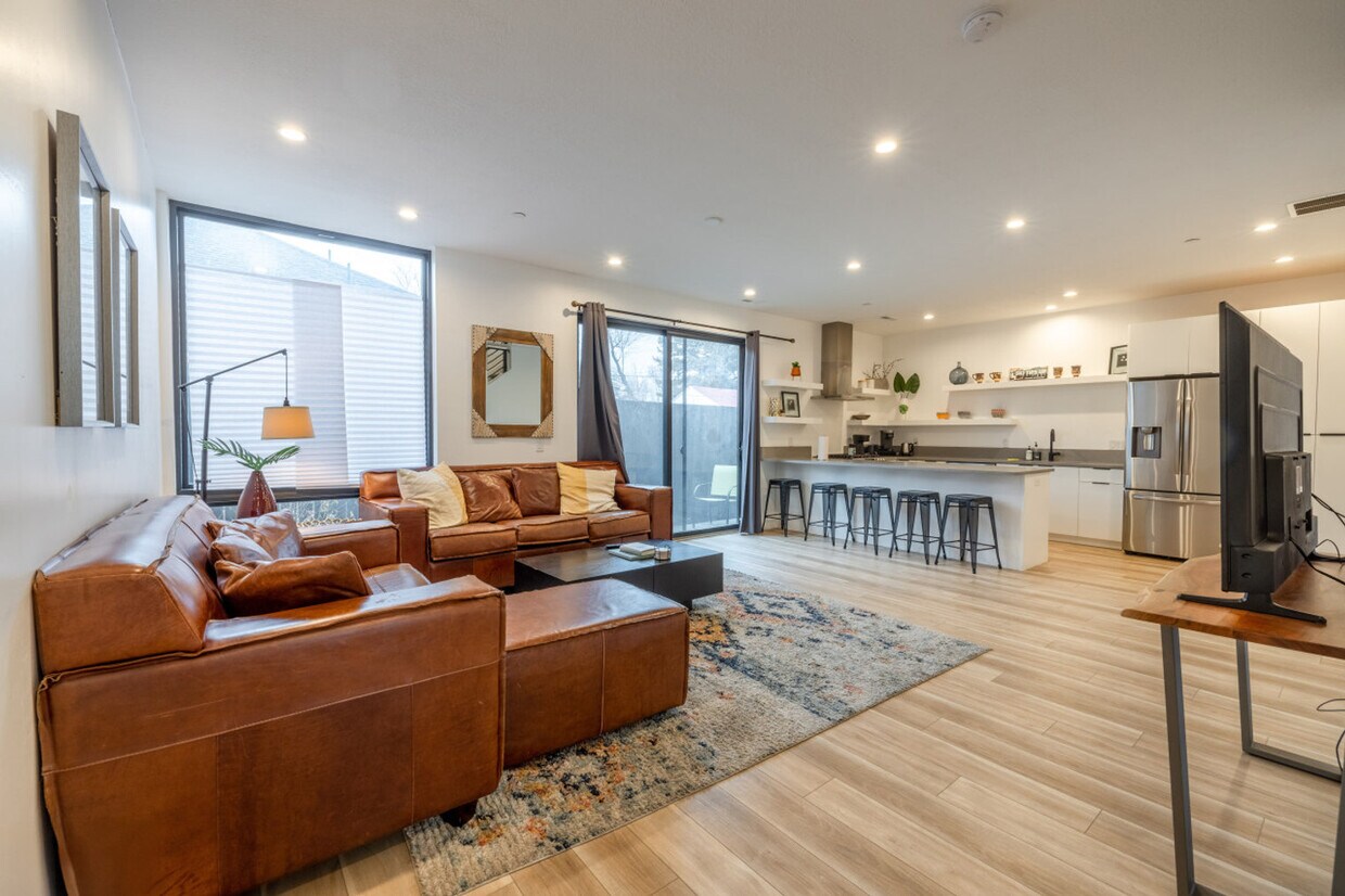 Foto principal - 2595 S 700 E