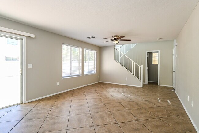 Foto del edificio - 5067 W Vacaville Ave