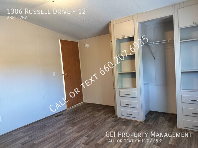 Building Photo - 1306 Russell Dr