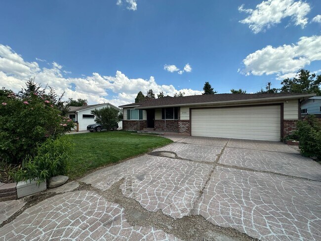 Building Photo - Charming 3-bedroom Idlewild Home
