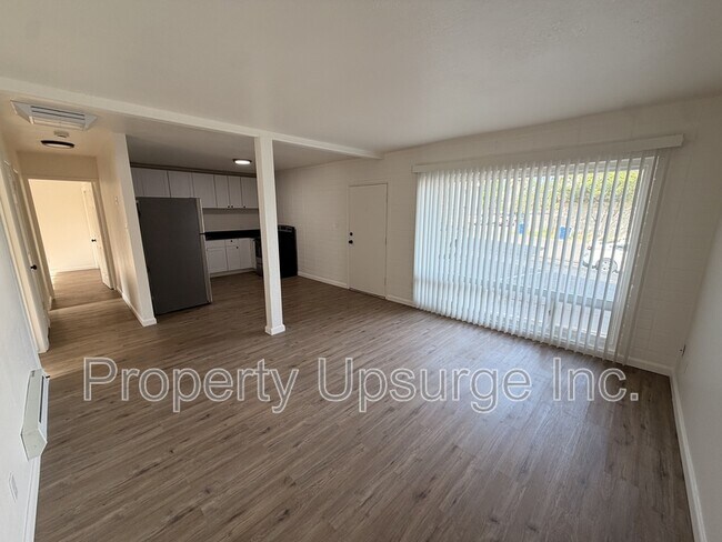 Foto del edificio - 2405 Old Eureka Way