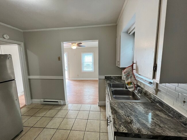 Building Photo - 130 Reid St