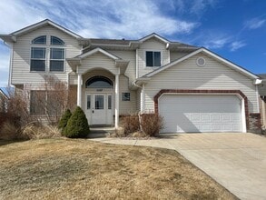 Building Photo - 1127 Elgin Ct