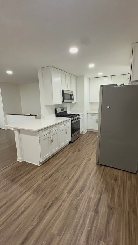 Photo - 9802 Lomond Dr (Manassas, VA)