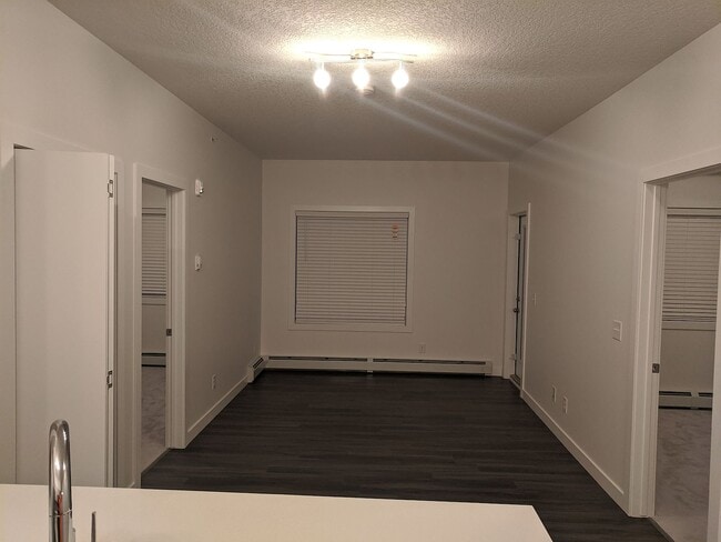 Photo du bâtiment - 4641 128 Ave NE