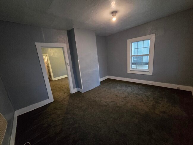 sala de estar - 1022 Eaverson St