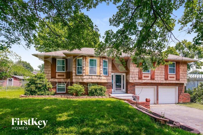 Foto principal - 6115 Noland Rd